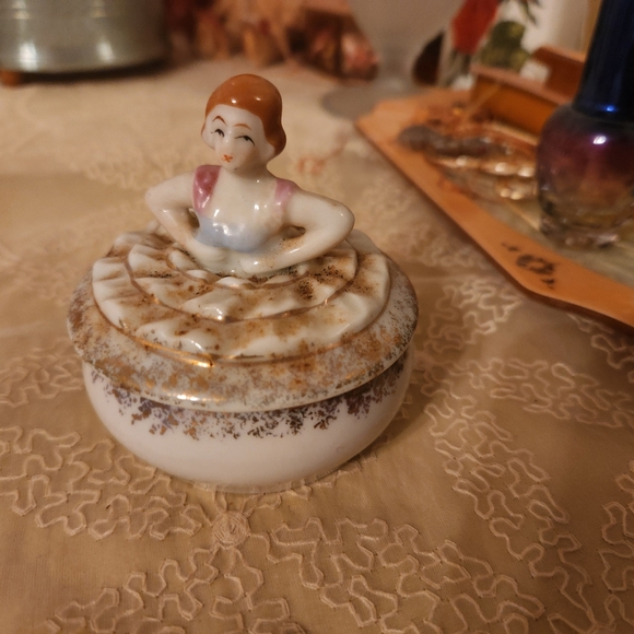 Ceramic Dresser Dish - Picture 2 of 7